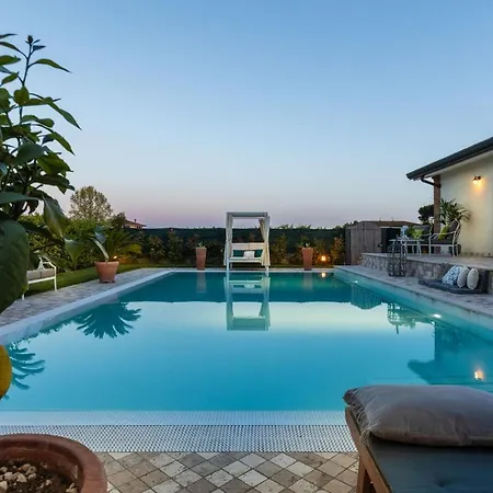 ヴィラ The Luxury With Shared Swimming Pool, Between Viareggio And Torre Del Puccini